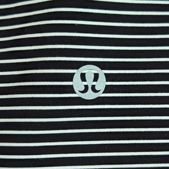 Lululemon High Rise Wunder Under Crop sz 6 Hyper Stripe Black White - Picture 7 of 8